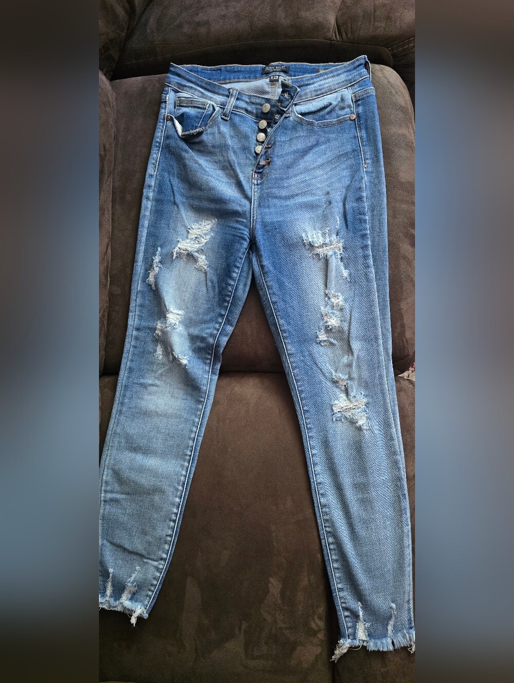 Judy Blue size 9 Women's Distressed High-Rise Button-Fly Jeans - Light Blue